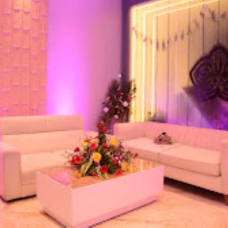 Red Orchid Hotel Kanpur Esterno foto